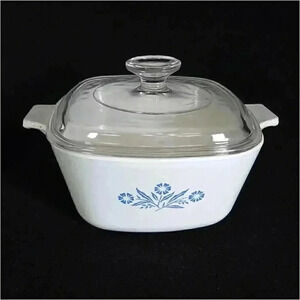 Corning Ware Blue Cornflower Dish 1 3/4 Quart P-1 3/4-B Lid Made in USA Vintage